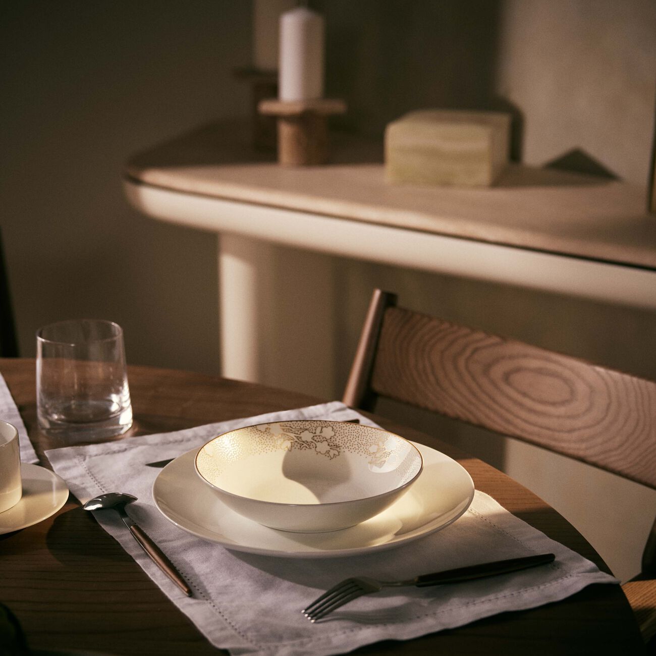 برناردو طبق الحساء ريف دائري باللون الذهبي 19 سم