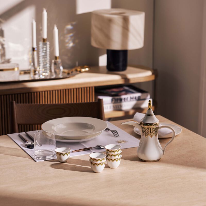 طقم أوغوستا من 4 فناجين للقهوة العربية مع صحونها برناردو طقم أوغوستا من 4 فناجين للقهوة العربية مع صحونها