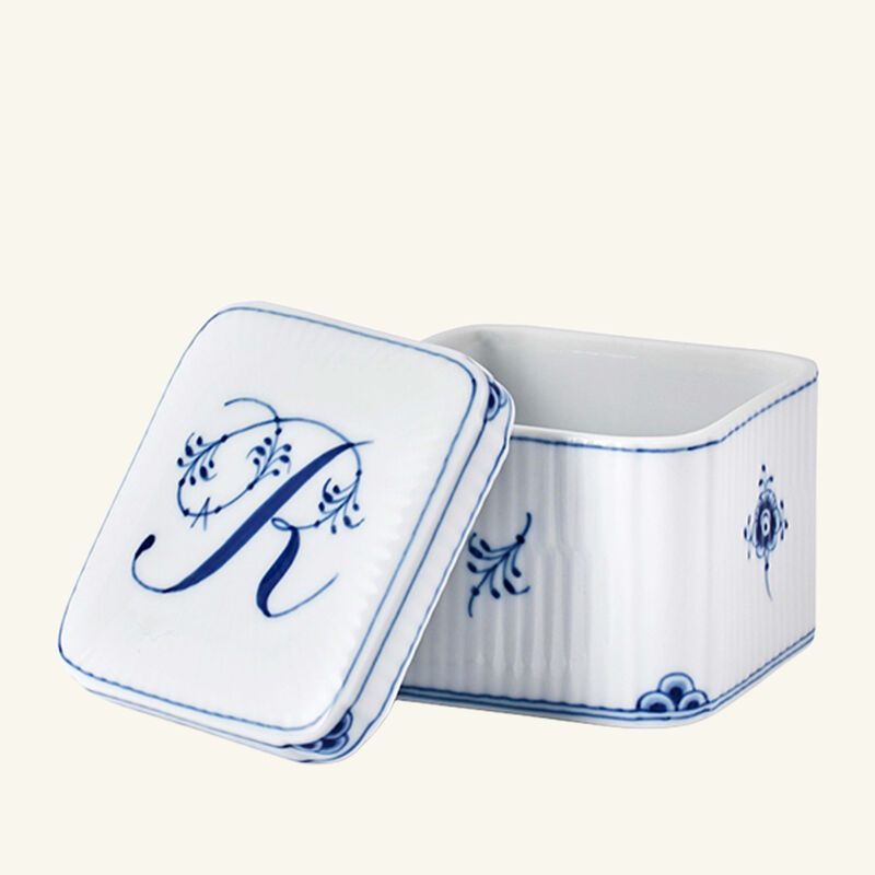 royal copenhagen alphabet collection r bonbonniere box white