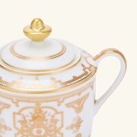 برناردو وعاء السكر أو روا باللون الذهبي