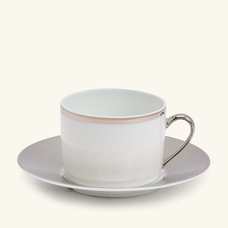 رالف لورين هوم فنجان الشاي بنتهاوس هيويت مع صحنه رمادي اللون