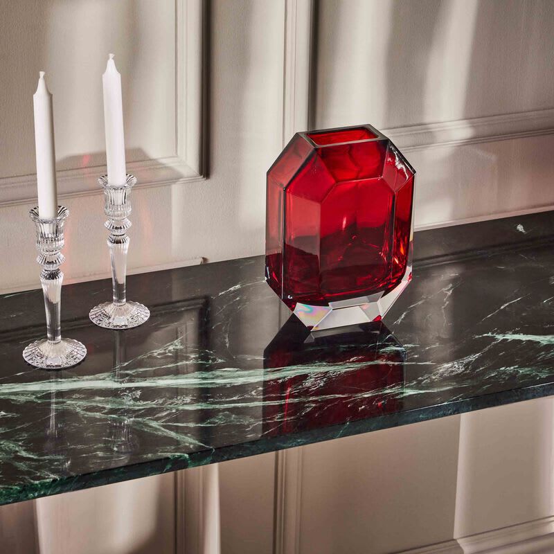 baccarat octogone vase small red