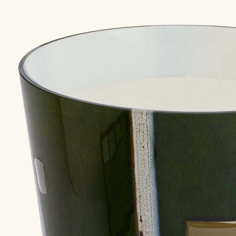 باوباب شمعة وودز شيروود المعطرة ماكس 24