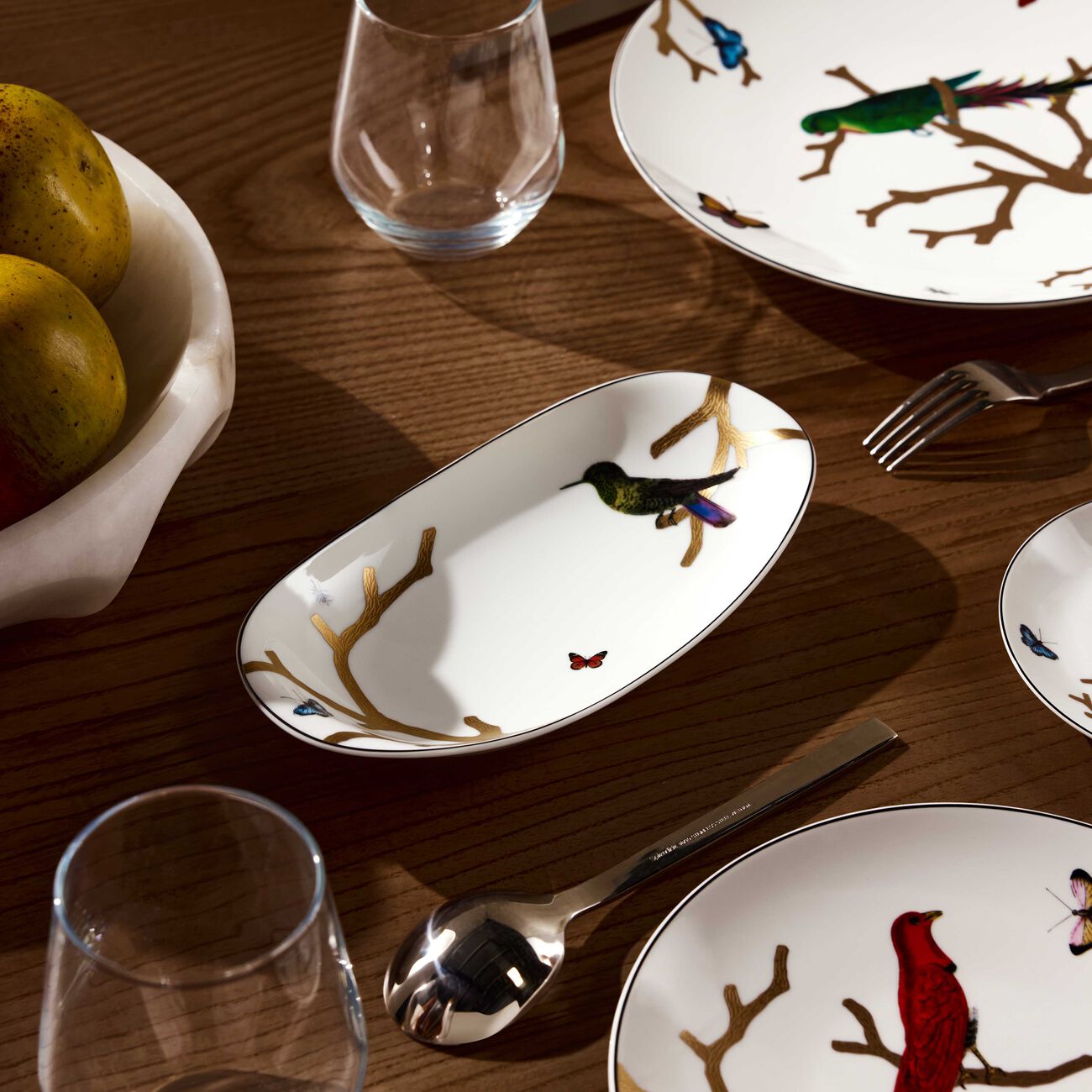 برناردو طبق التقديم أو زوازو بيضاوي باللون الذهبي 21 سم