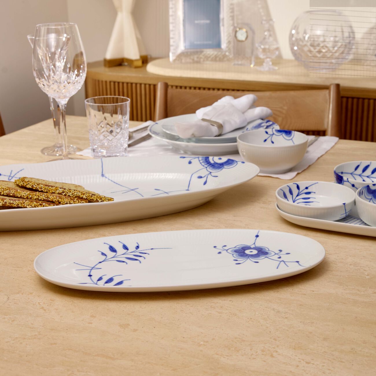 رويال كوبنهاغن طبق التقديم بلو فلوتد ميغا بيضاوي أبيض 37 سم