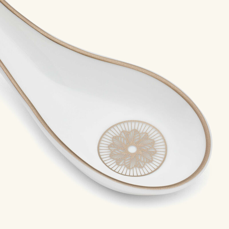 كريستوفل ملعقة مالميزون إمبيريال مستوحاة من التصميم الصيني بيضاء