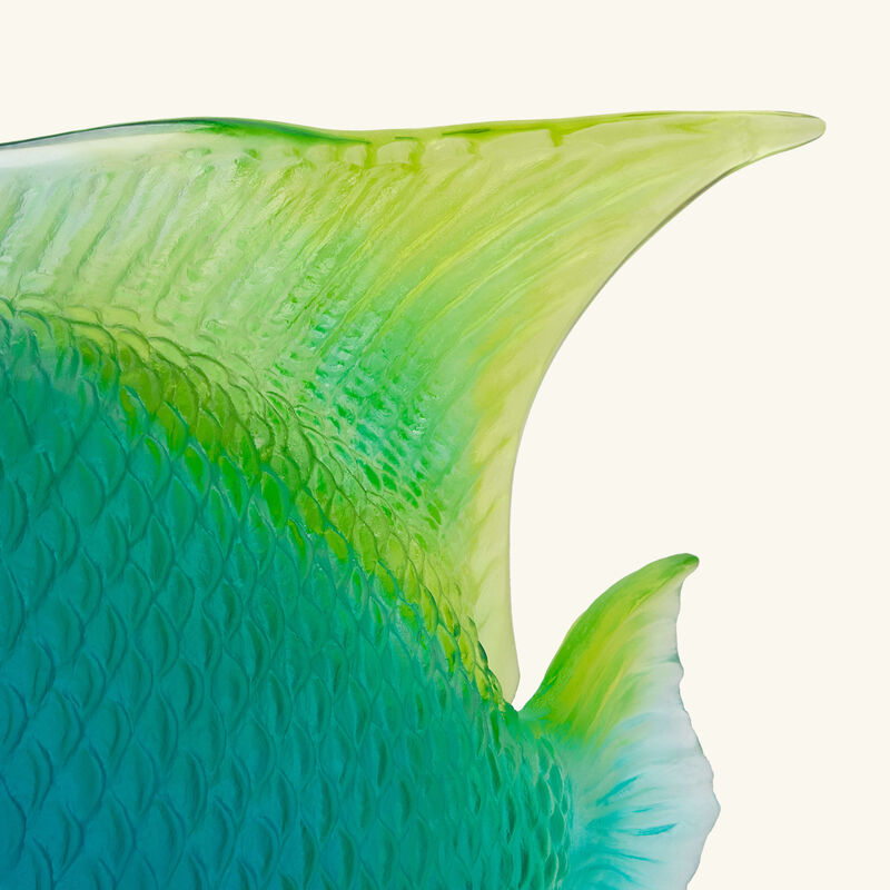 مزهرية السَمكة المَلاكية مايا رويال متوسطة الحجم زرقاء بإصدار محدود دوم مزهرية السَمكة المَلاكية مايا رويال متوسطة الحجم زرقاء بإصدار محدود