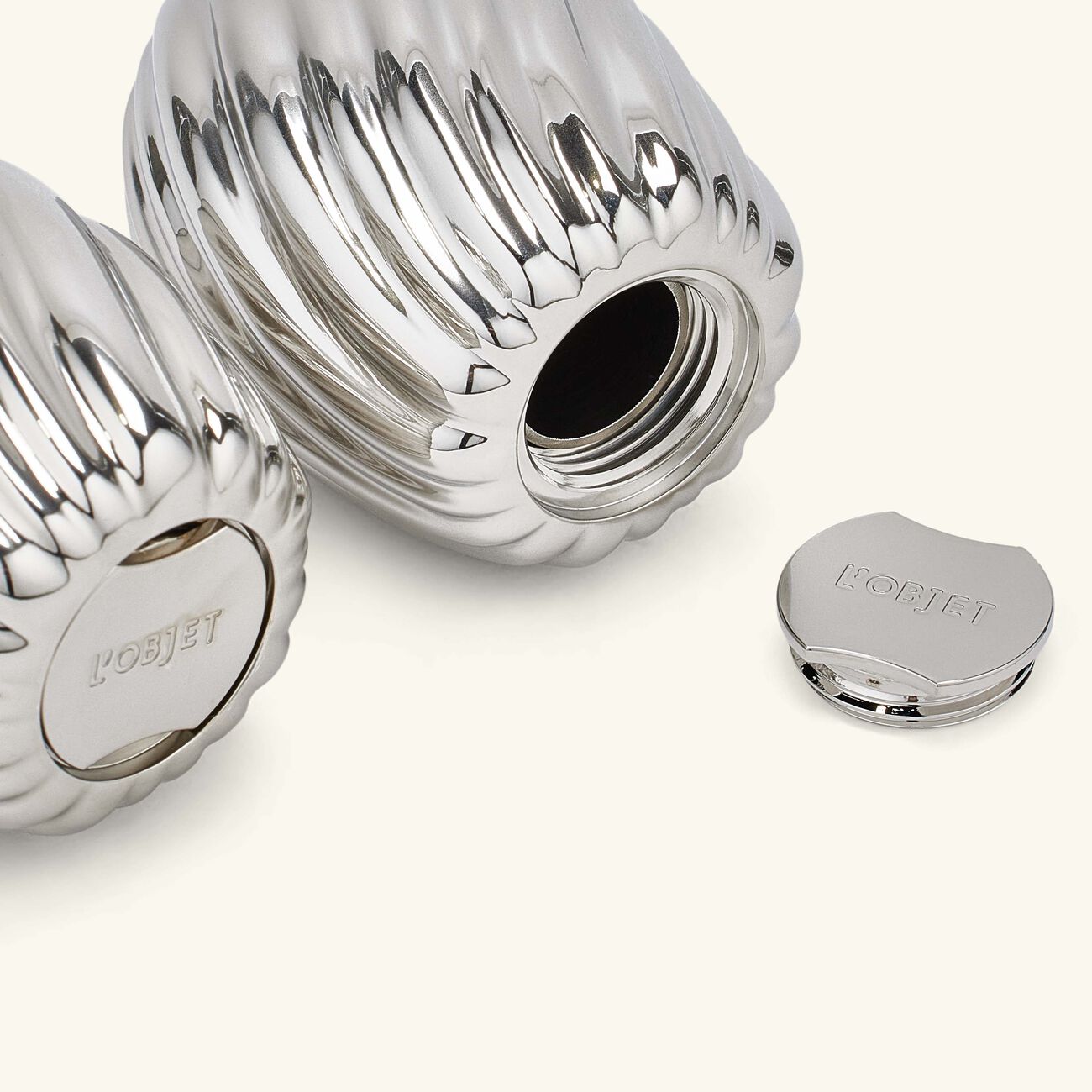 لوبجيه طقم ريبل مؤلف من مرشتين للتوابل مطلي بالبلاتين