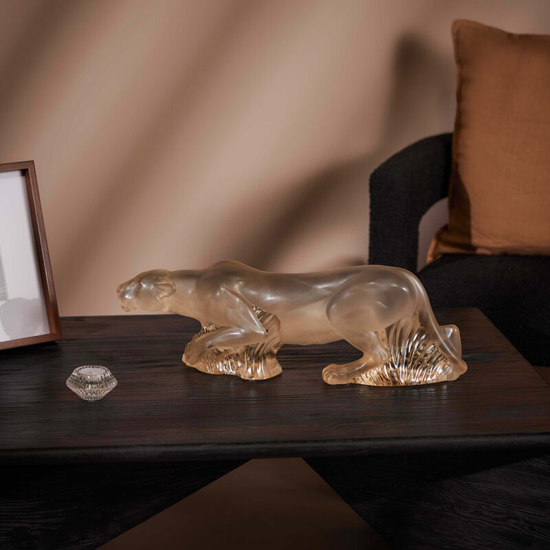 lalique timbavati lioness sculpture small white