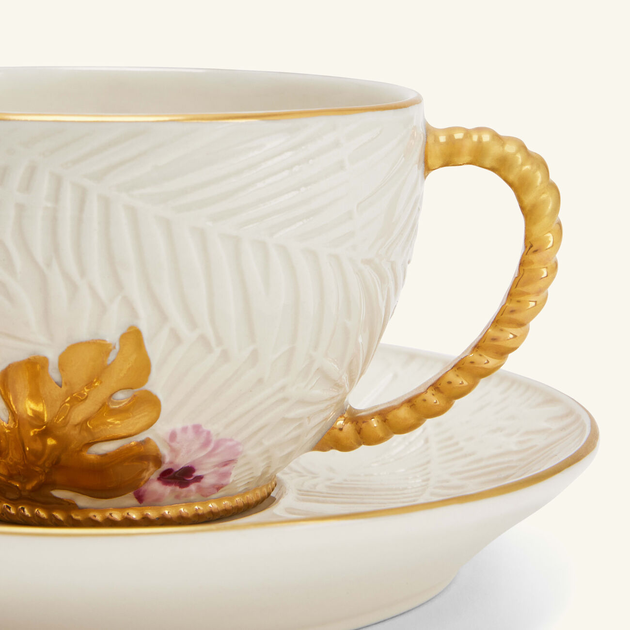 فيلاري فنجان الشاي أكابولكو مع صحنه أبيض