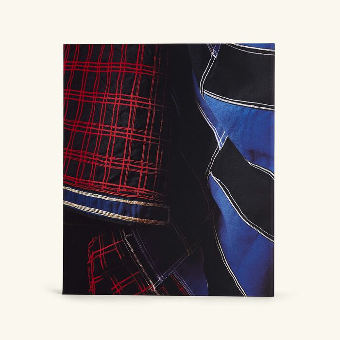 assouline costumes of saudi arabia a heritage of fashion book 48x41cm