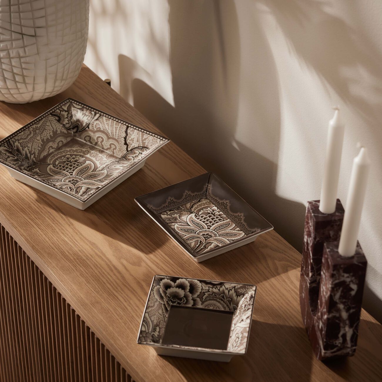 إيترو صينية بلوم مستطيلة صغيرة باللون الأخضر