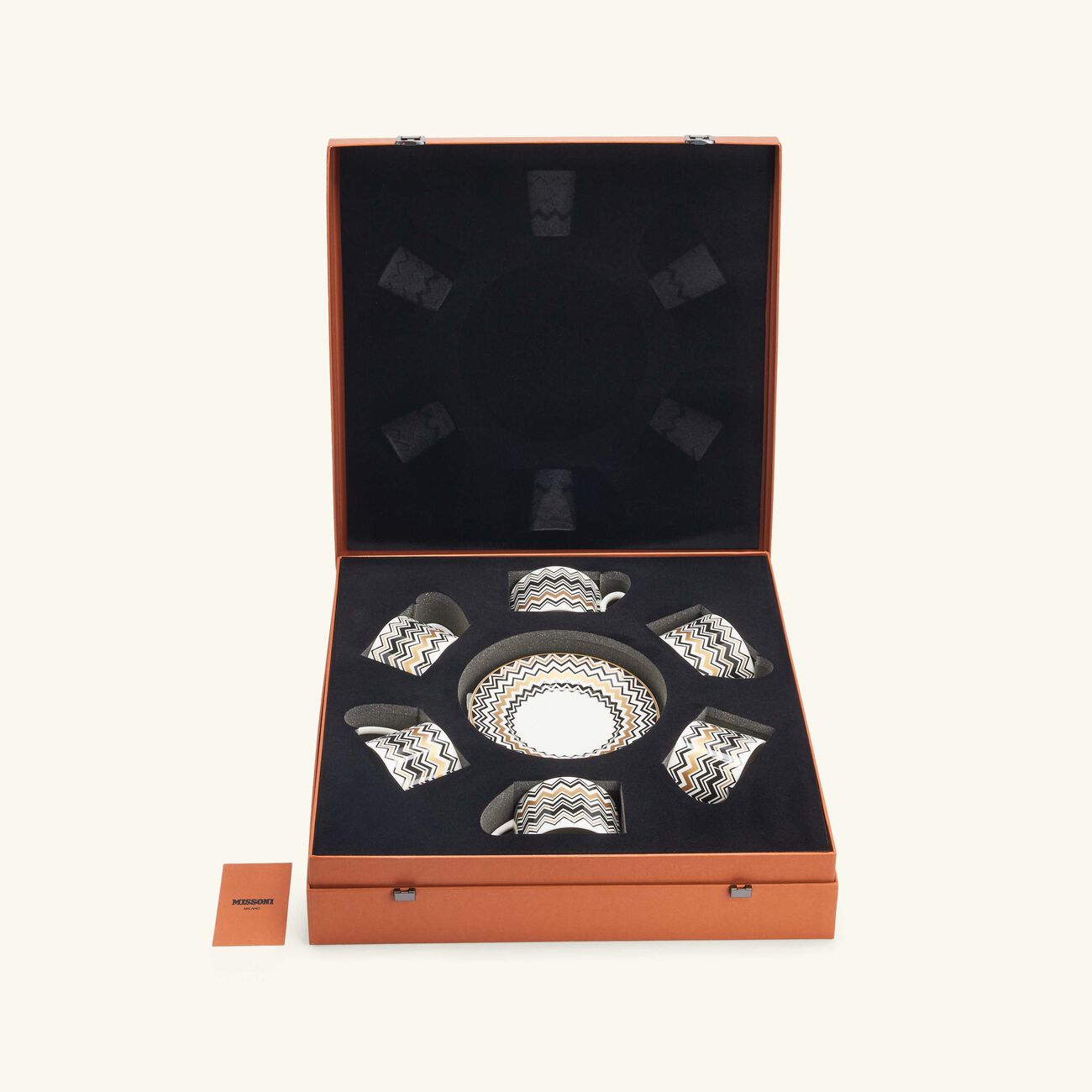 ميسوني هوم طقم زيك زاك جاريس المؤلف من 6 فناجين للشاي مع صحونها باللون الذهبي