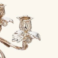 شمعدان تريانون باللون الفضي كريستوفل شمعدان تريانون باللون الفضي