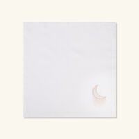 منديل بنقشة هلال أبيض كاترين دينوال منديل بنقشة هلال أبيض