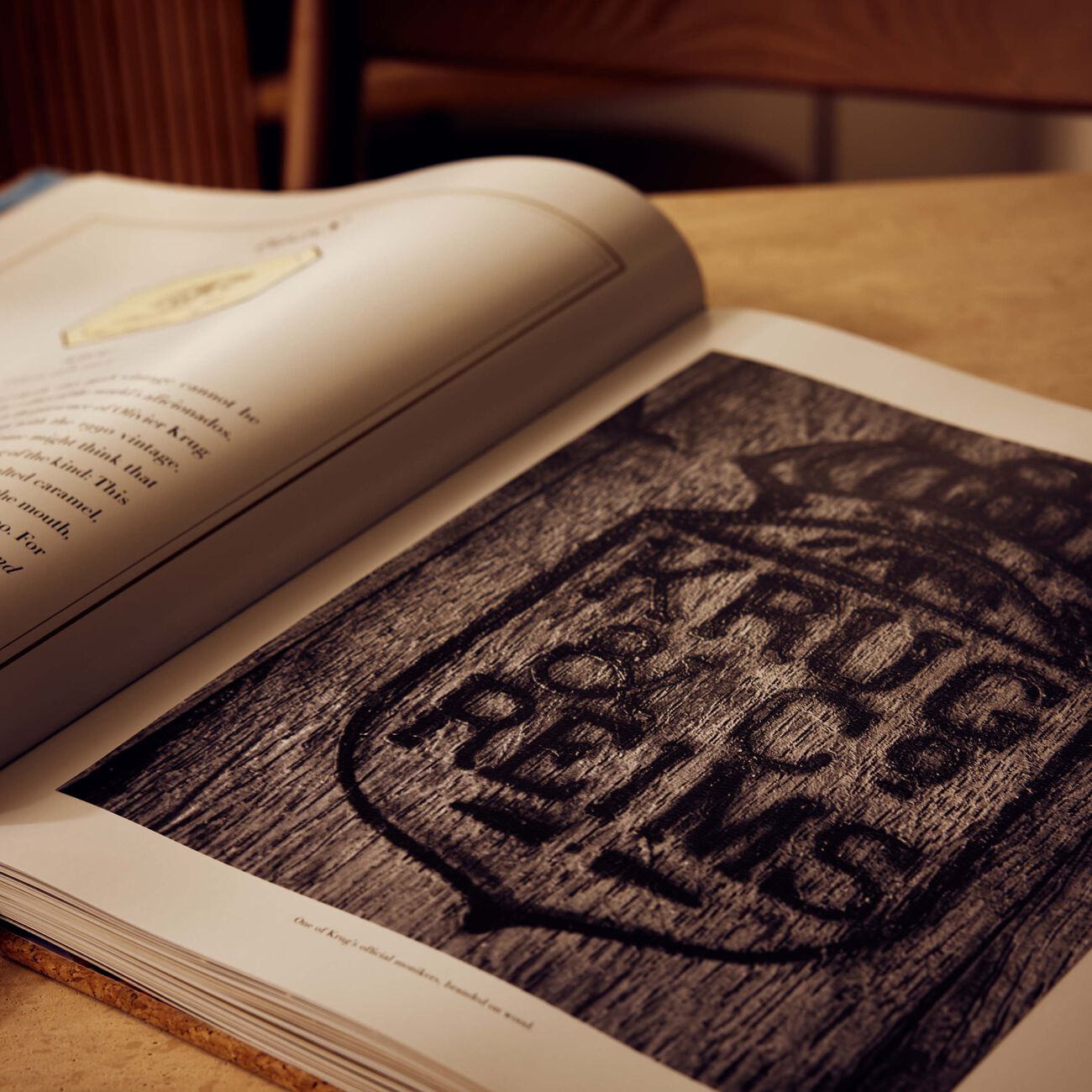 كتاب مجموعة المشروب الفوار الأيقونية 50×45 سم آسولين كتاب مجموعة المشروب الفوار الأيقونية 50 45 سم