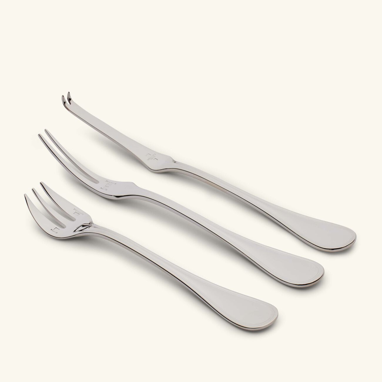 طقم آلبي ديو للمأكولات البحرية مؤلف من 6 قطع مطلية بالفضة كريستوفل طقم آلبي ديو للمأكولات البحرية مؤلف من 6 قطع مطلية بالفضة