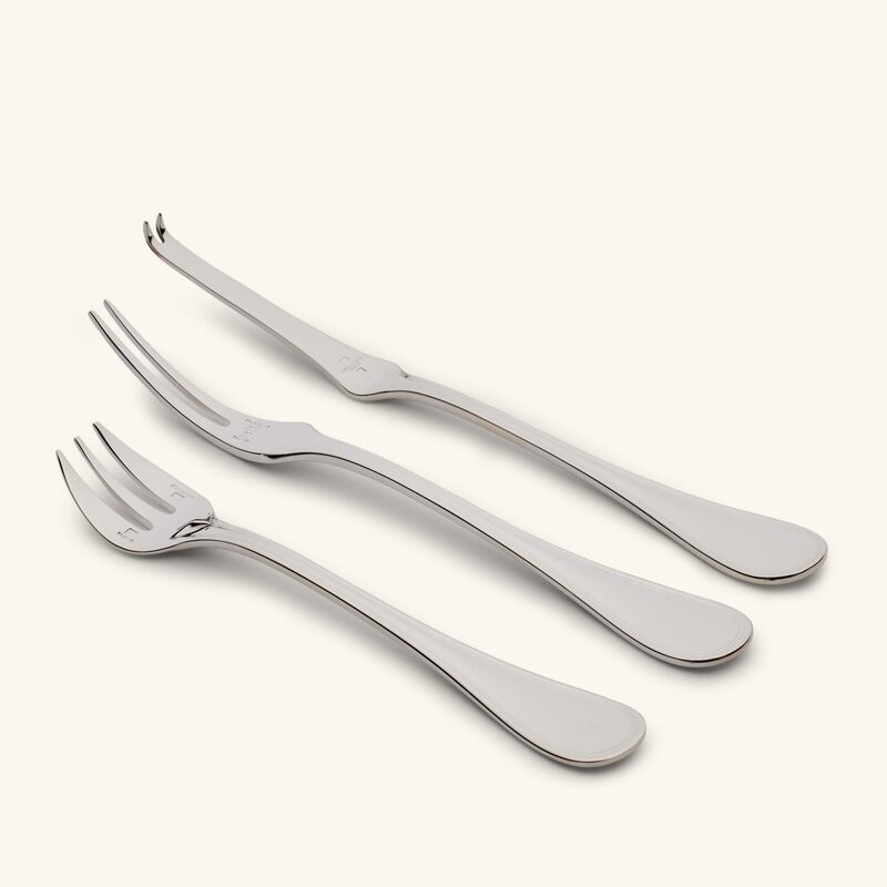 طقم آلبي ديو للمأكولات البحرية مؤلف من 6 قطع مطلية بالفضة كريستوفل طقم آلبي ديو للمأكولات البحرية مؤلف من 6 قطع مطلية بالفضة