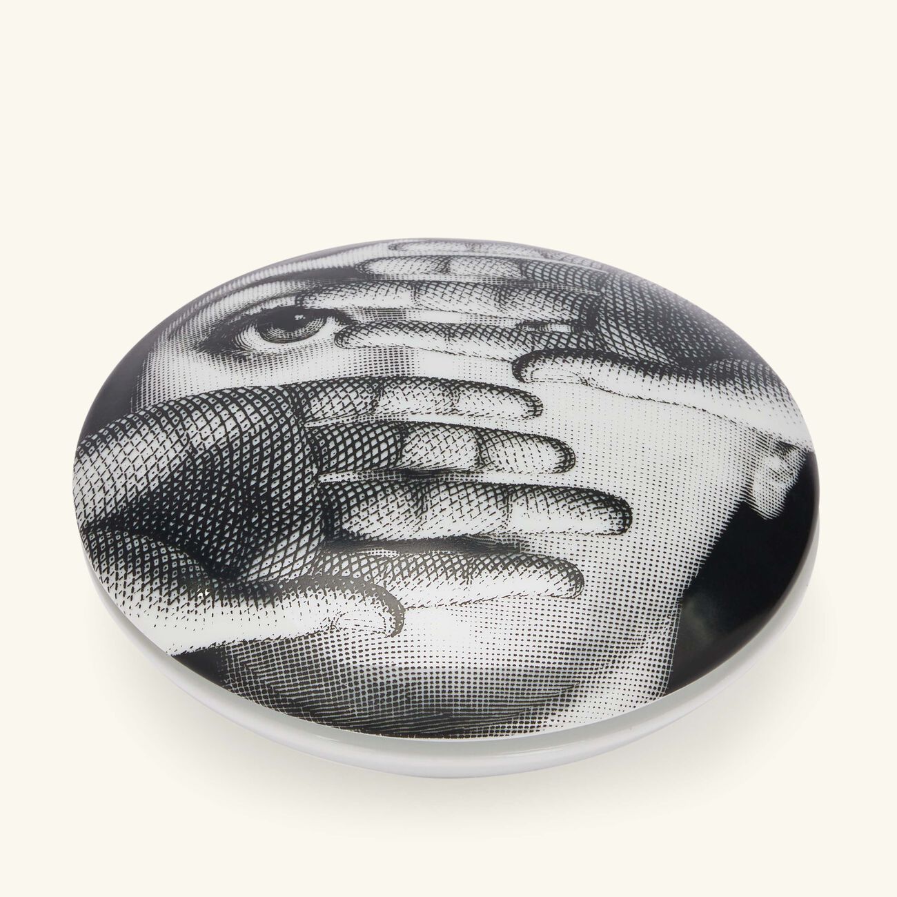 fornasetti tema e variazioni no 154 decorative box round black