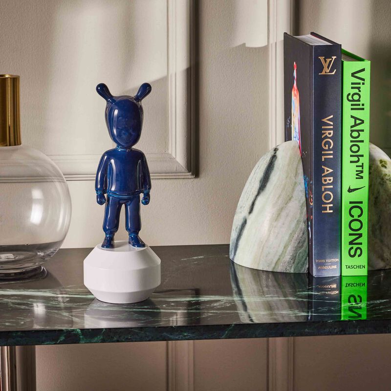 لادرو منحوتة ذا غيست صغيرة زرقاء