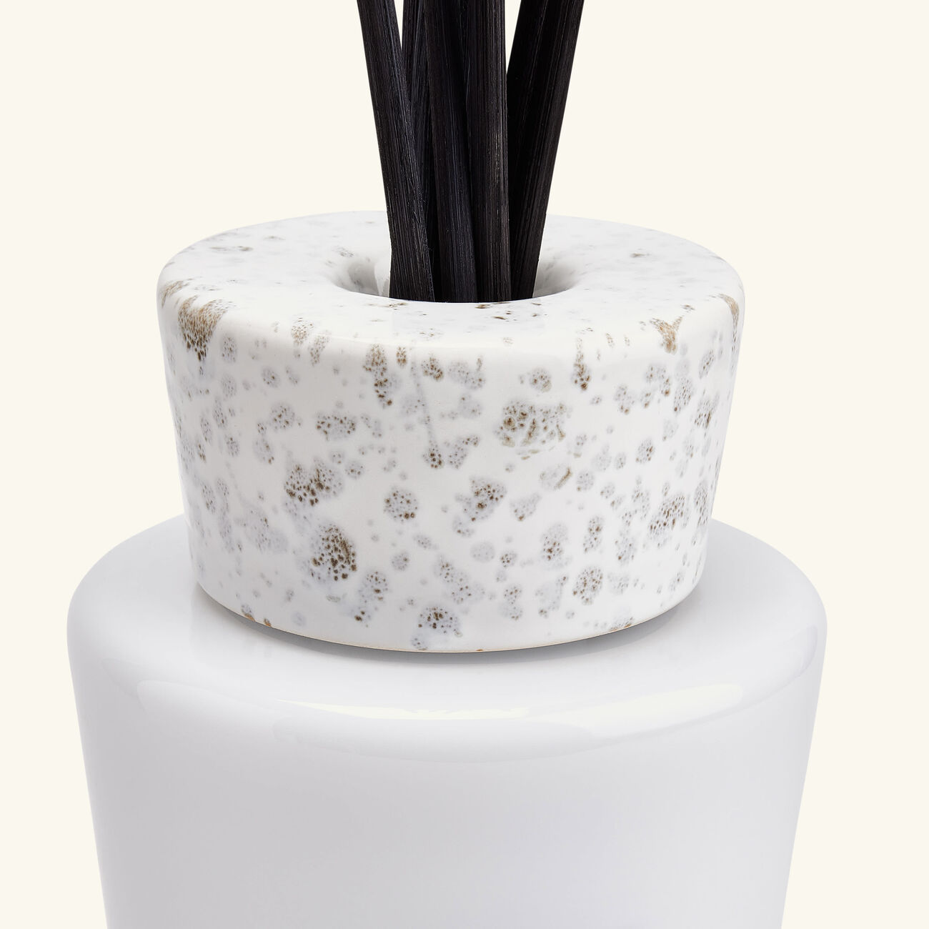 باوباب موزع العطر رينفورست تانجونغ