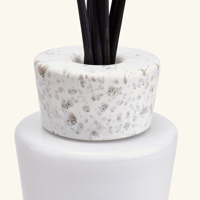 باوباب موزع العطر رينفورست تانجونغ