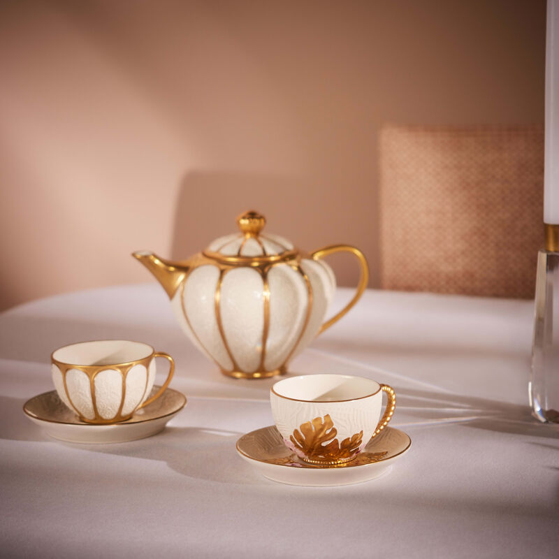 فيلاري فنجان الشاي أكابولكو مع صحنه أبيض