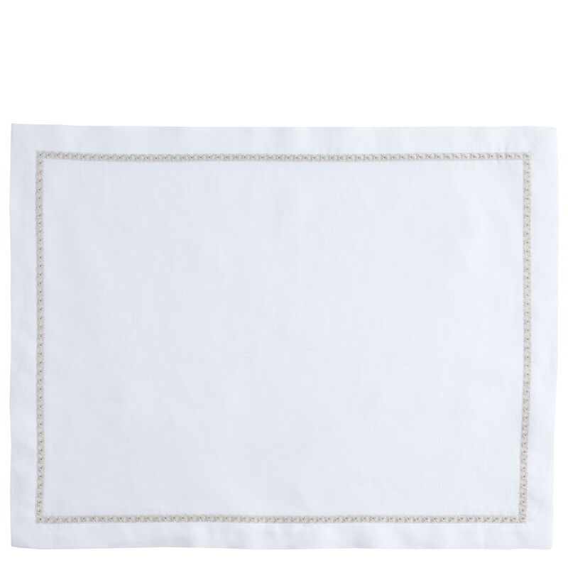 مجموعة روزلي من الكتان باللون الفضي كاترين دينوال مجموعة روزلي من الكتان باللون الفضي