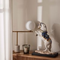 لادرو منحوتة على شكل حصان إسباني أصيل كبيرة زرقاء بإصدار محدود