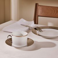 رالف لورين هوم فنجان الشاي بنتهاوس هيويت مع صحنه رمادي اللون