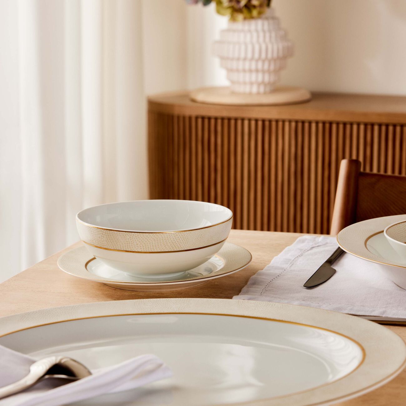 Sauvage Blanc Salad Plate Round White 21cm bernardaud sauvage blanc salad plate round white 21cm