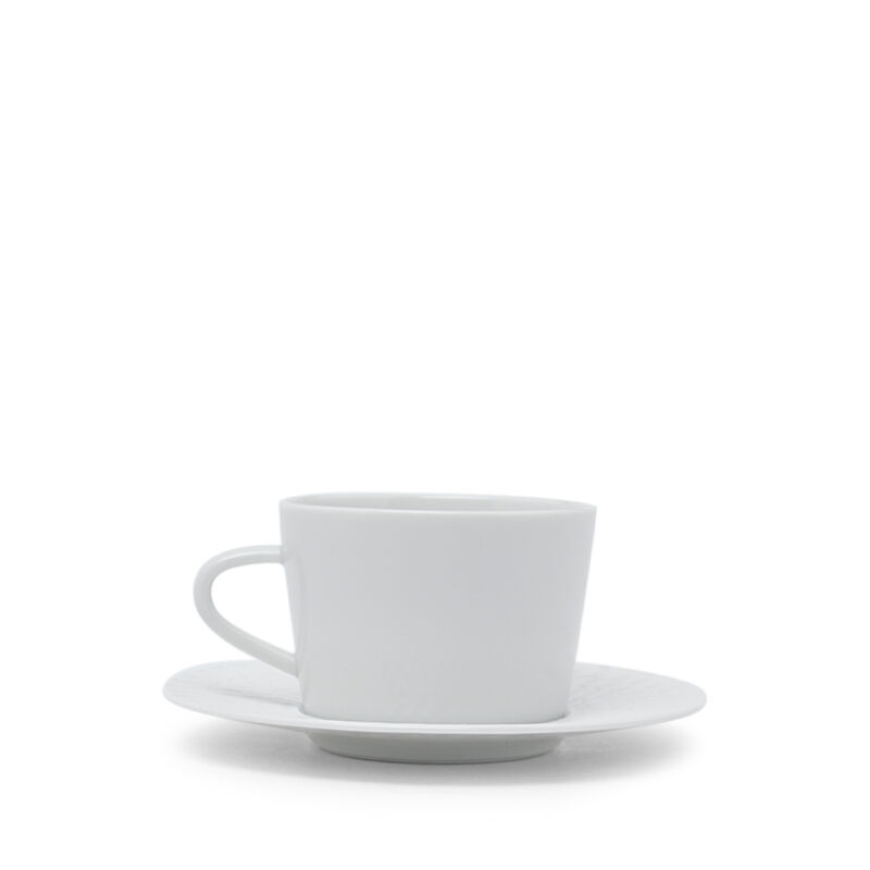 Twist Blanc Tea Cup & Saucer, large
