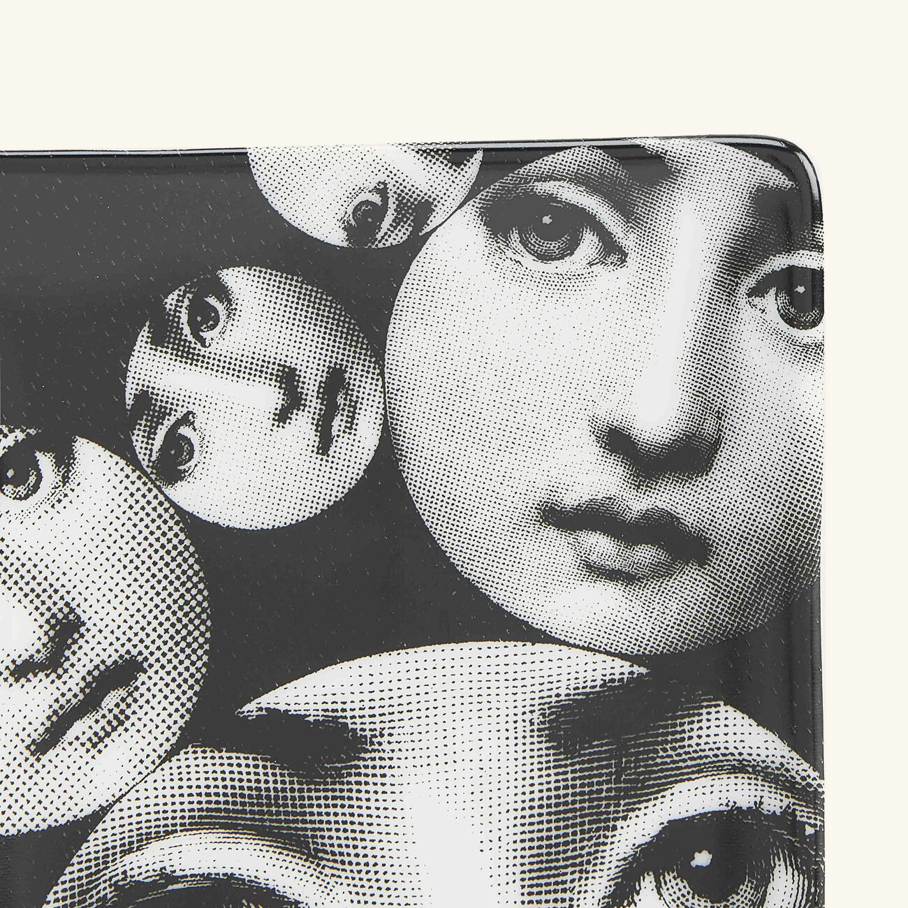 فورناسيتي منفضة سجائر تيما إي فاريازيوني 242 مستطيلة صغيرة رمادية