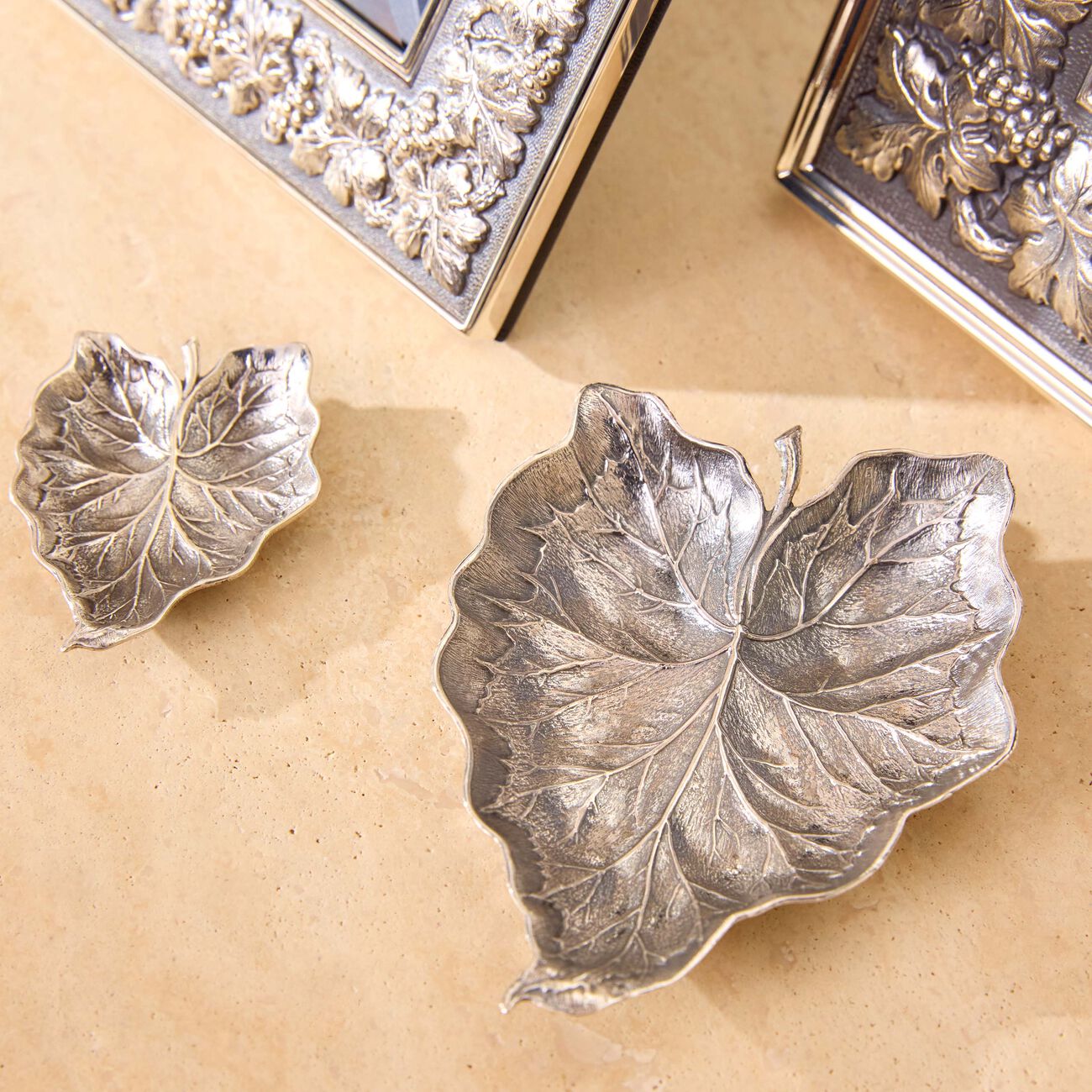 Arum Leaf Bowl Small buccellati arum leaf bowl small