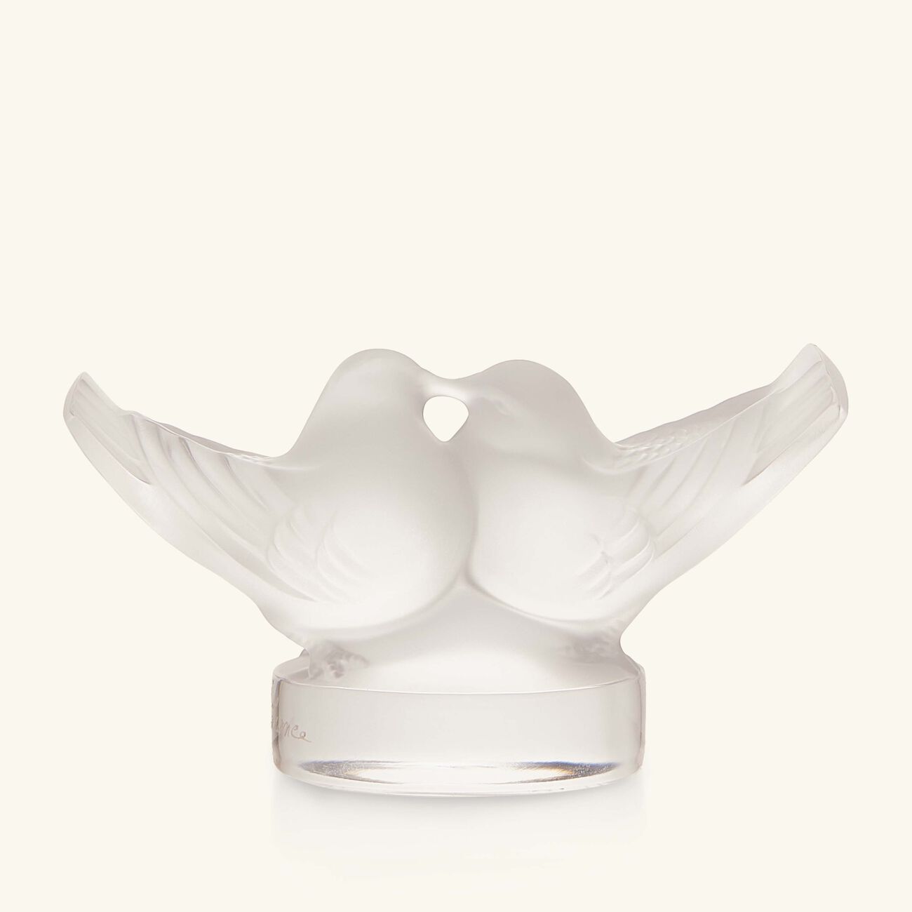 لاليك منحوتة على شكل زوج من طيور الحب صغيرة شفافة