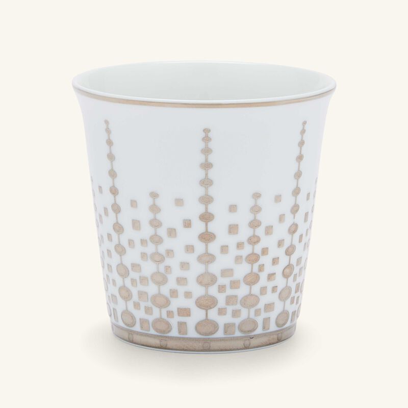 برناردو كاس أور آزور مع شمعة