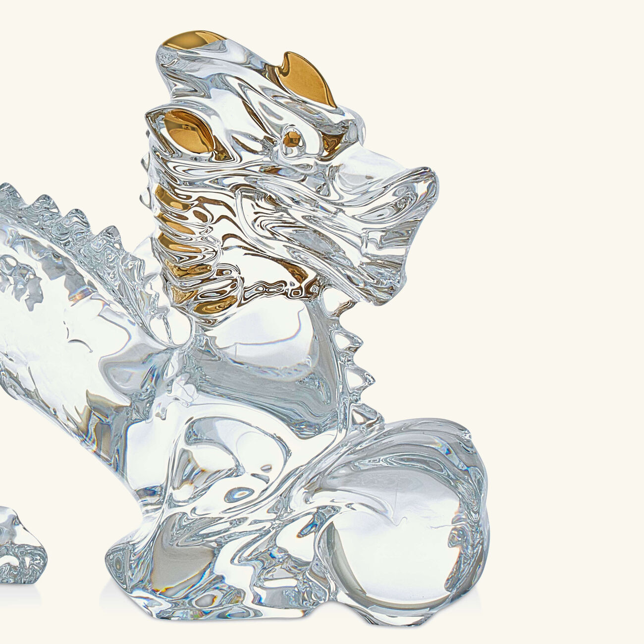 باكارا منحوتة زودياك على شكل تنّين صغيرة جدًا باللون الذهبي