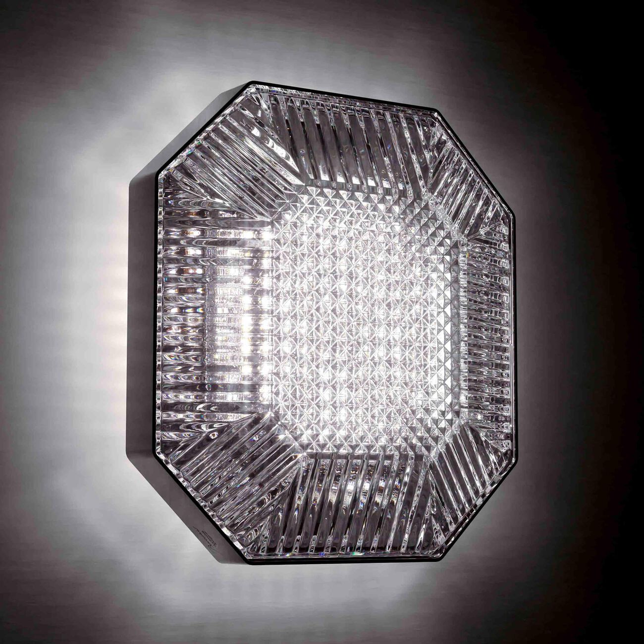 baccarat octogone wall light