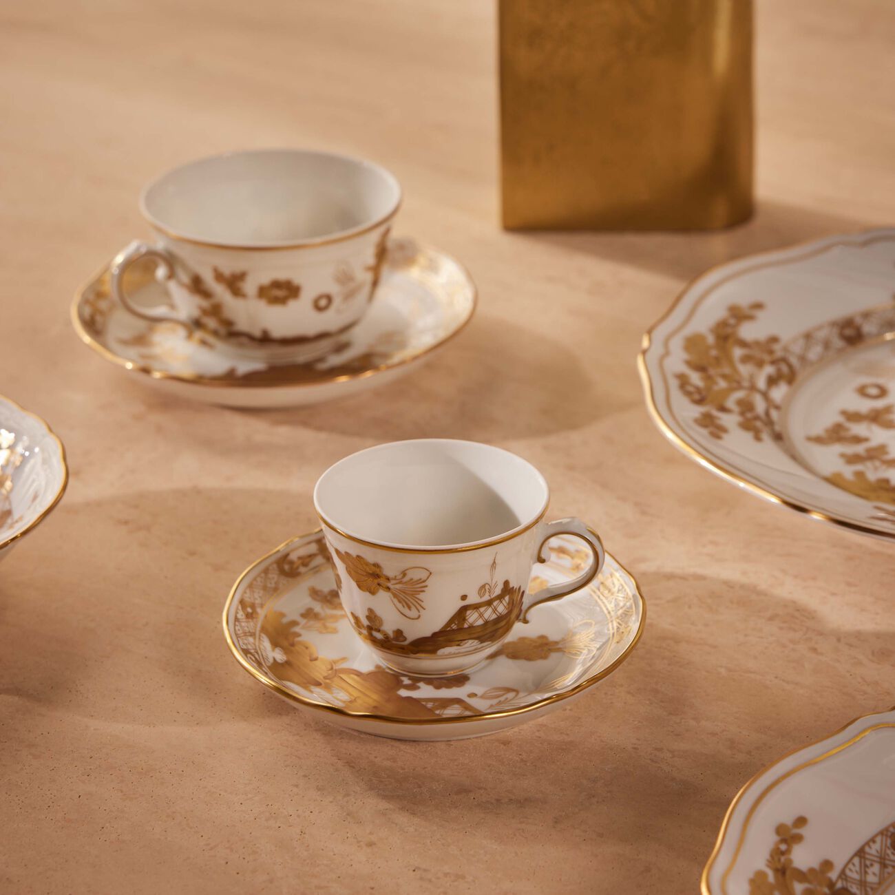 جينوري 1735 فنجان القهوة أوريينتي إيتاليانو بنقوش ذهبية