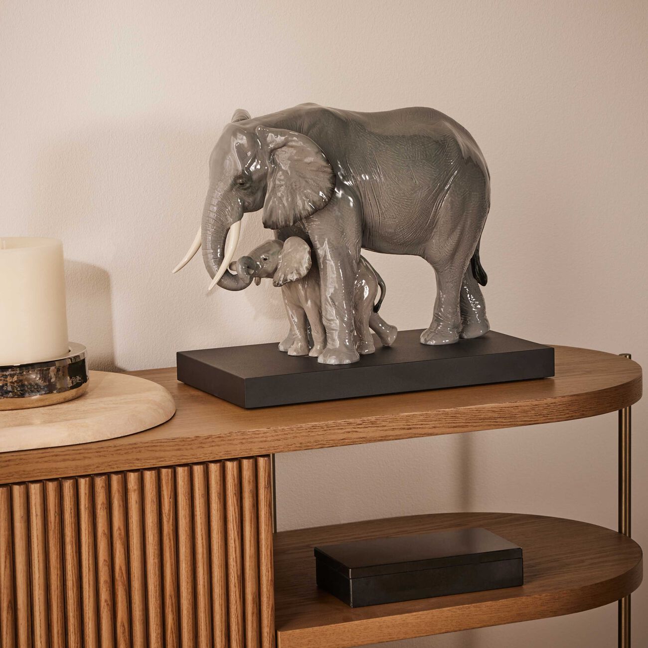 lladro leading the way elephants sculpture medium grey