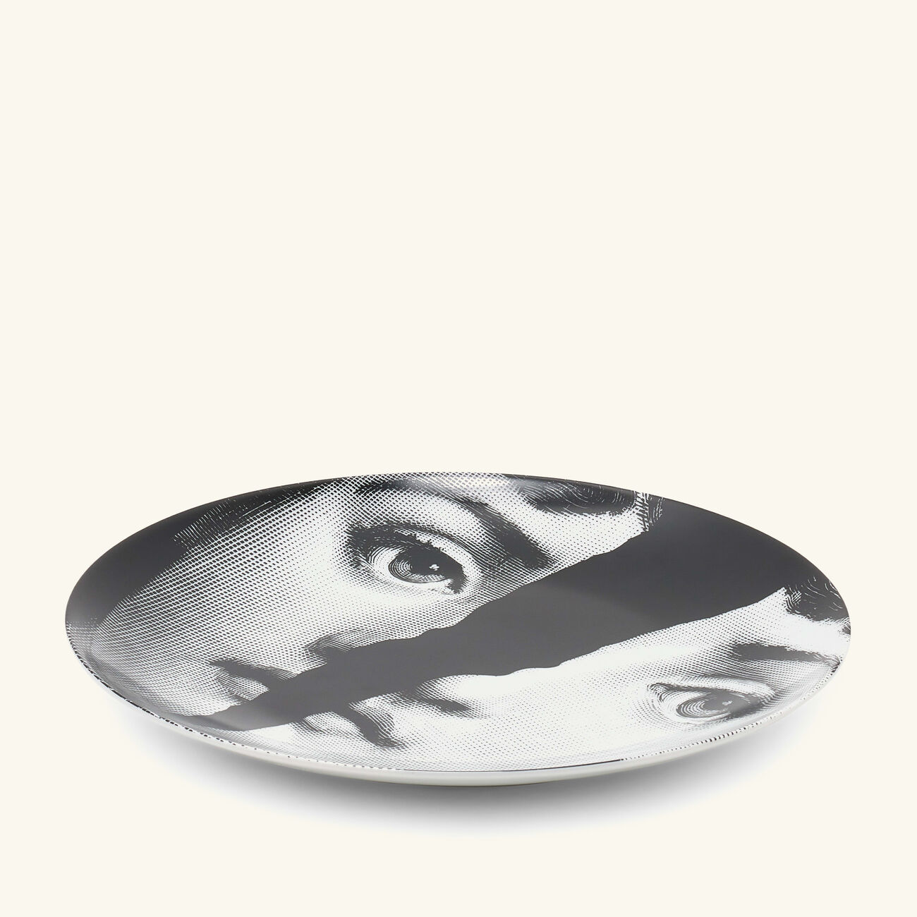 Tema e Variazioni no.10 Wall Plate fornasetti tema e variazioni no 10 wall plate