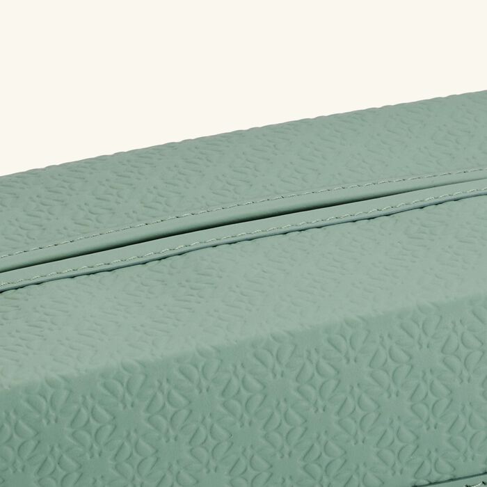 جيوبانيارا علبة مناديل إيلي صعب مونوغرام أجاتا باللون الأخضر