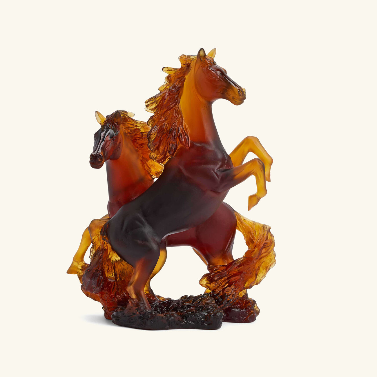 دوم منحوتة كافالكيد على شكل حصانين صغيرة برتقالية محدودة الإصدار