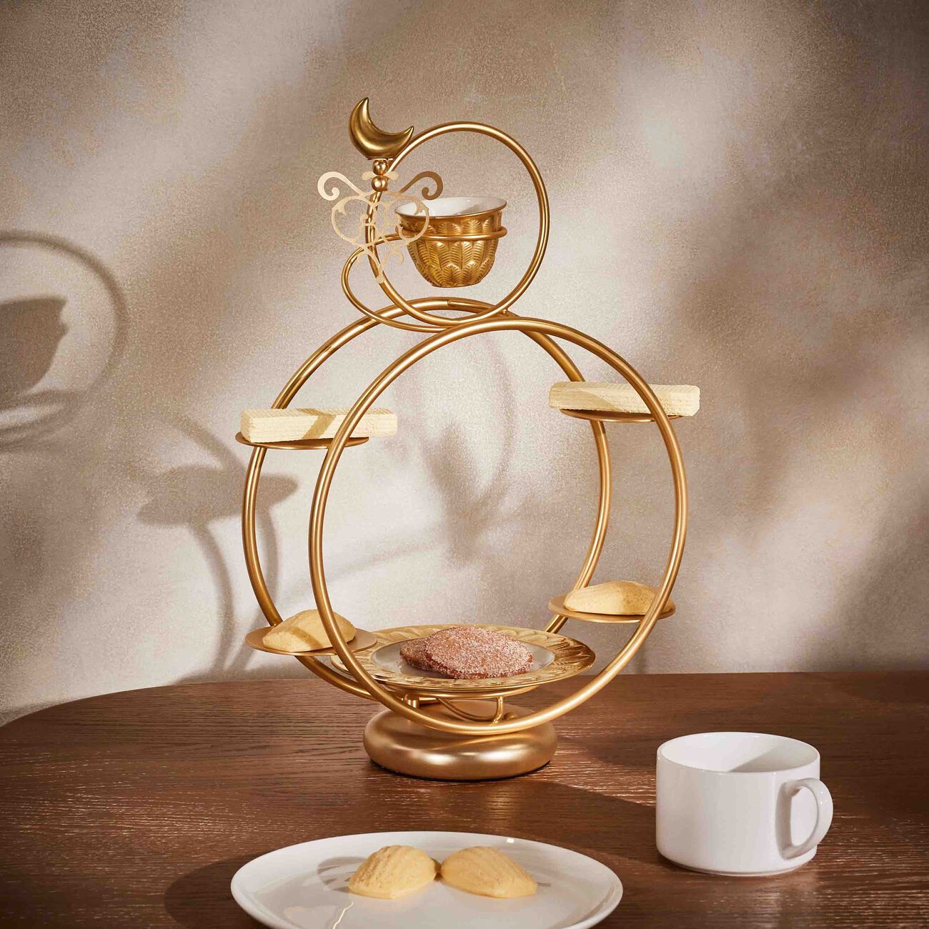 Peacock Round Dessert Holder With Cup Gold villari peacock round dessert holder with cup gold