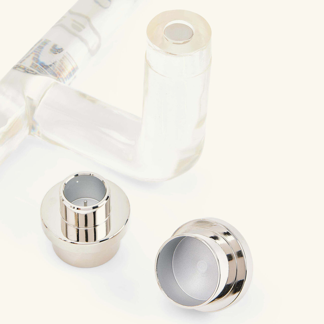 جوناثان أدلر شمعدان بومبيدو شفاف