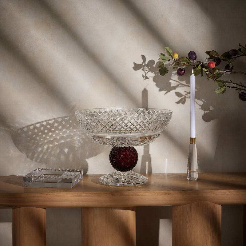 ماريو تشيوني قطعة الديكور كاترينا كبيرة الحجم حمراء