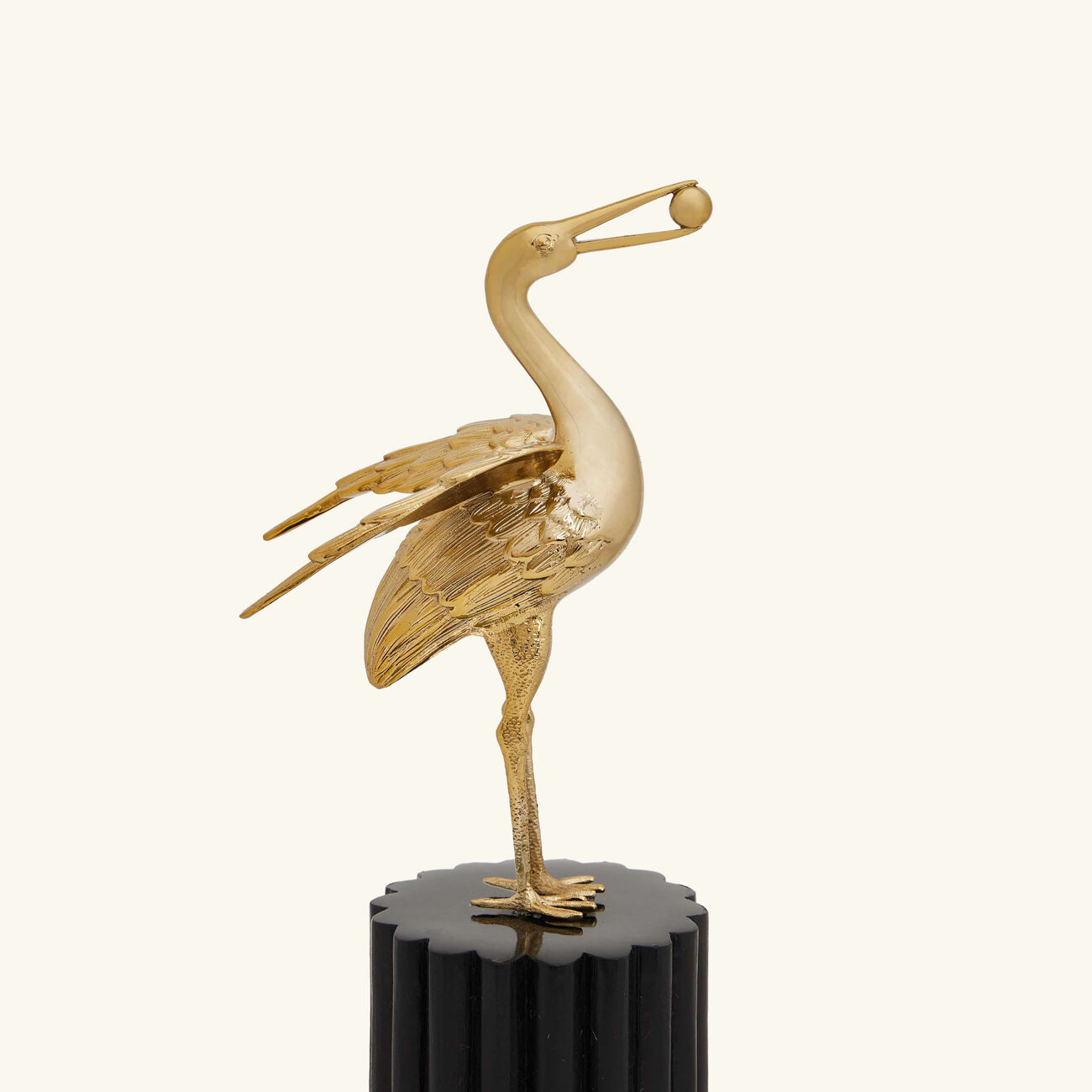 منحوتة على شكل طائر بلشون متوسطة كبيرة سوداء إيرا أودايبور منحوتة على شكل طائر بلشون متوسطة كبيرة سوداء