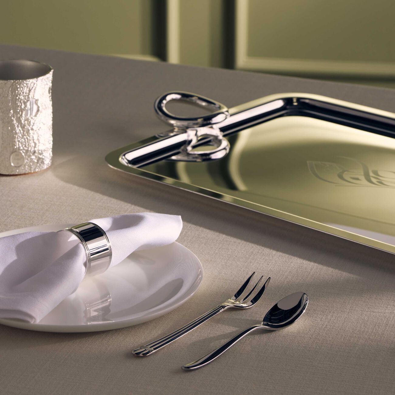 كريستوفل ملعقة الحلويات إسنشال من الستانلس ستيل