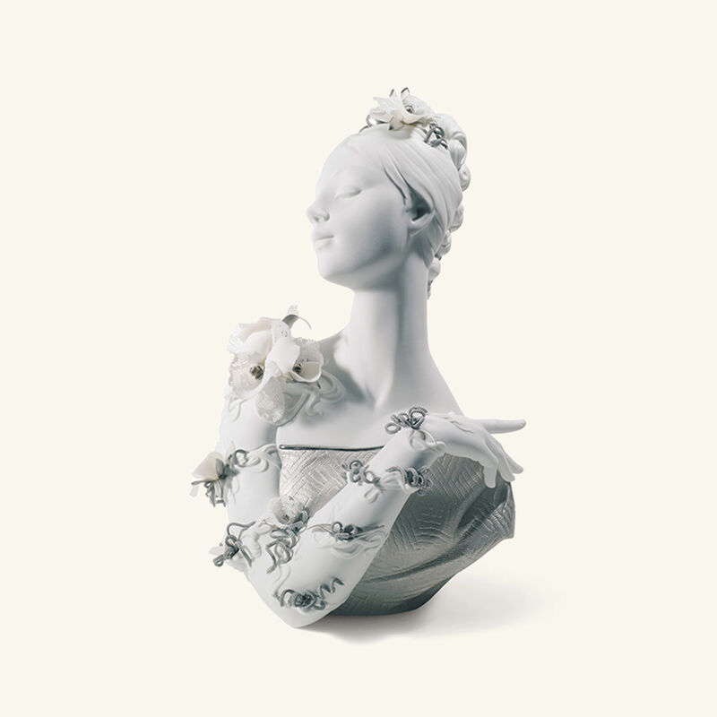 لادرو منحوتة ماي فير ليدي متوسطة بيضاء