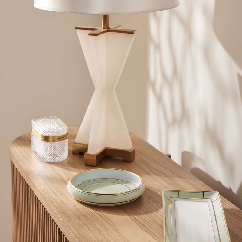 طبق ديفا المستدير للتقديم باللون الأخضر 17 سم جينوري 1735 طبق ديفا المستدير للتقديم باللون الأخضر 17 سم